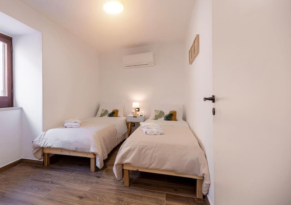 Centro Storico Sciacca - Casa Di Pisa Apartment Luaran gambar