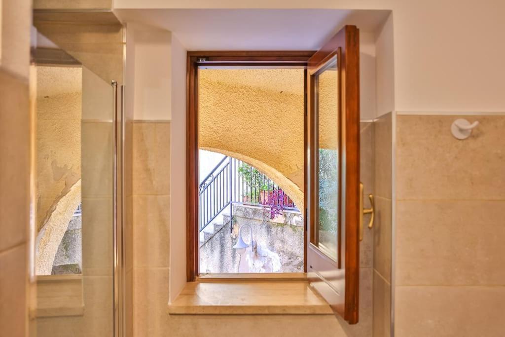 Centro Storico Sciacca - Casa Di Pisa Apartment Luaran gambar